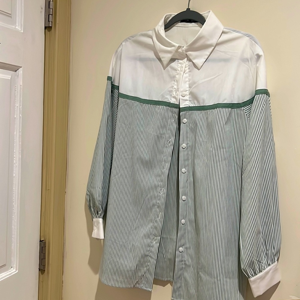 Striped white blouse with green lines